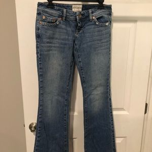 American Eagle Jeans... Size 4 Regular Length...